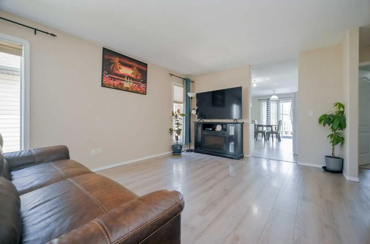 10626 Royal Oaks Drive 