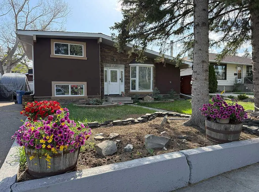 247 Simons Road NW