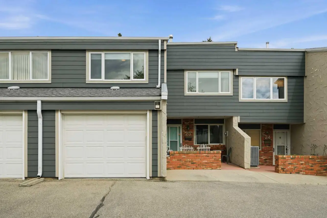 25, 228 Theodore Place NW