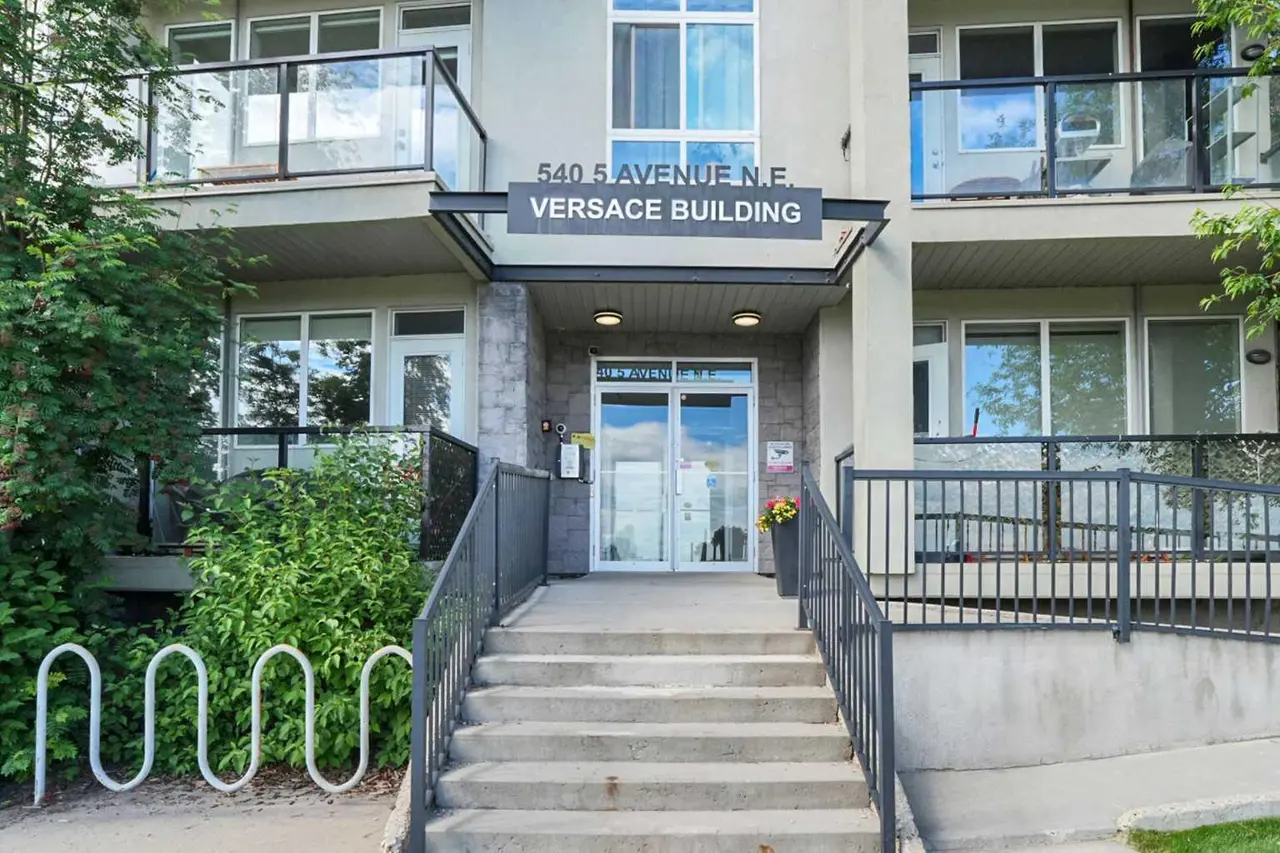 205, 540 5 Avenue NE