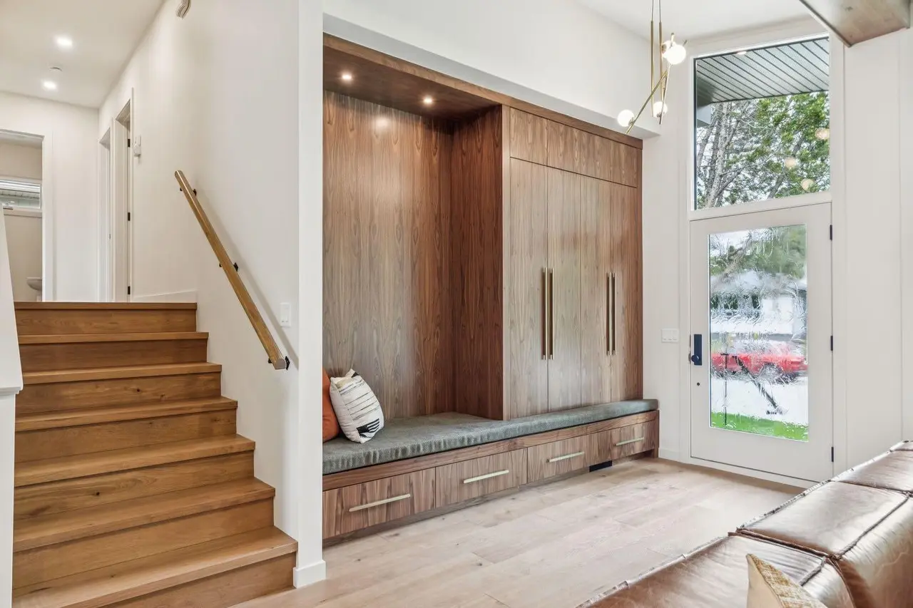 1311 Carlyle Road SW