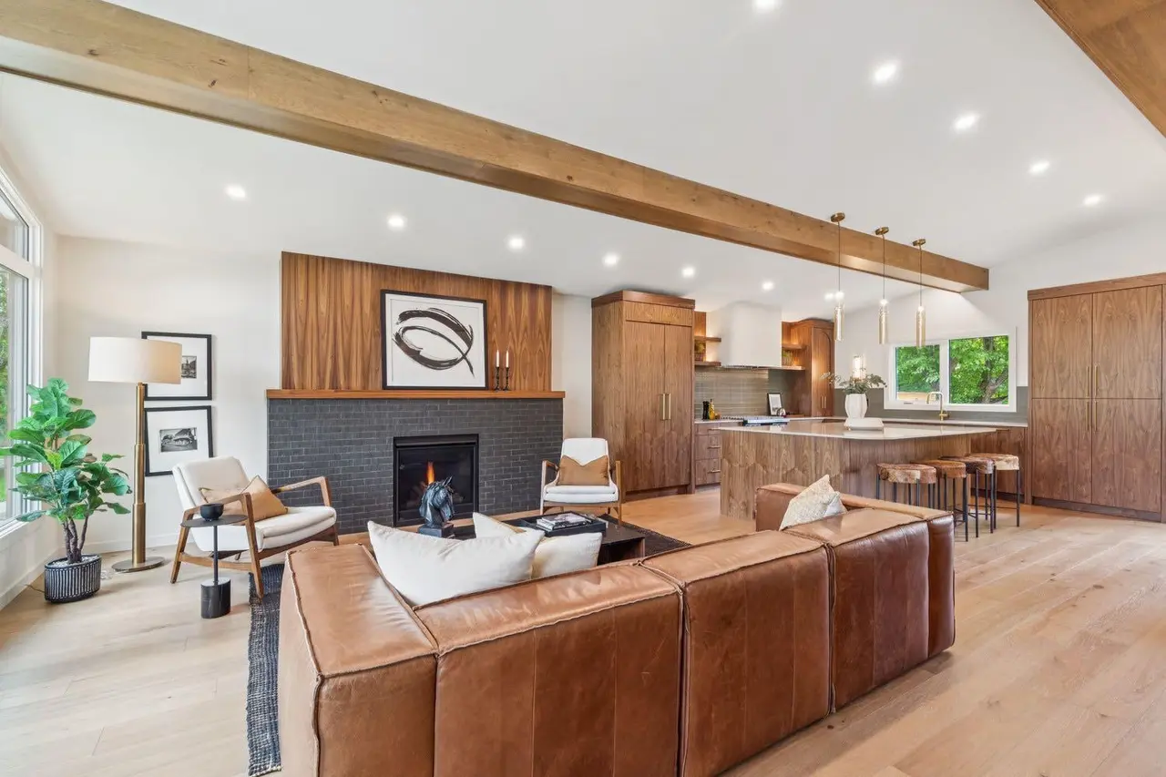 1311 Carlyle Road SW