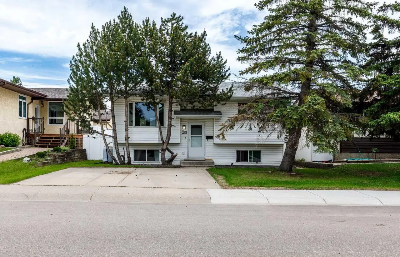 63 Mclevin Crescent 