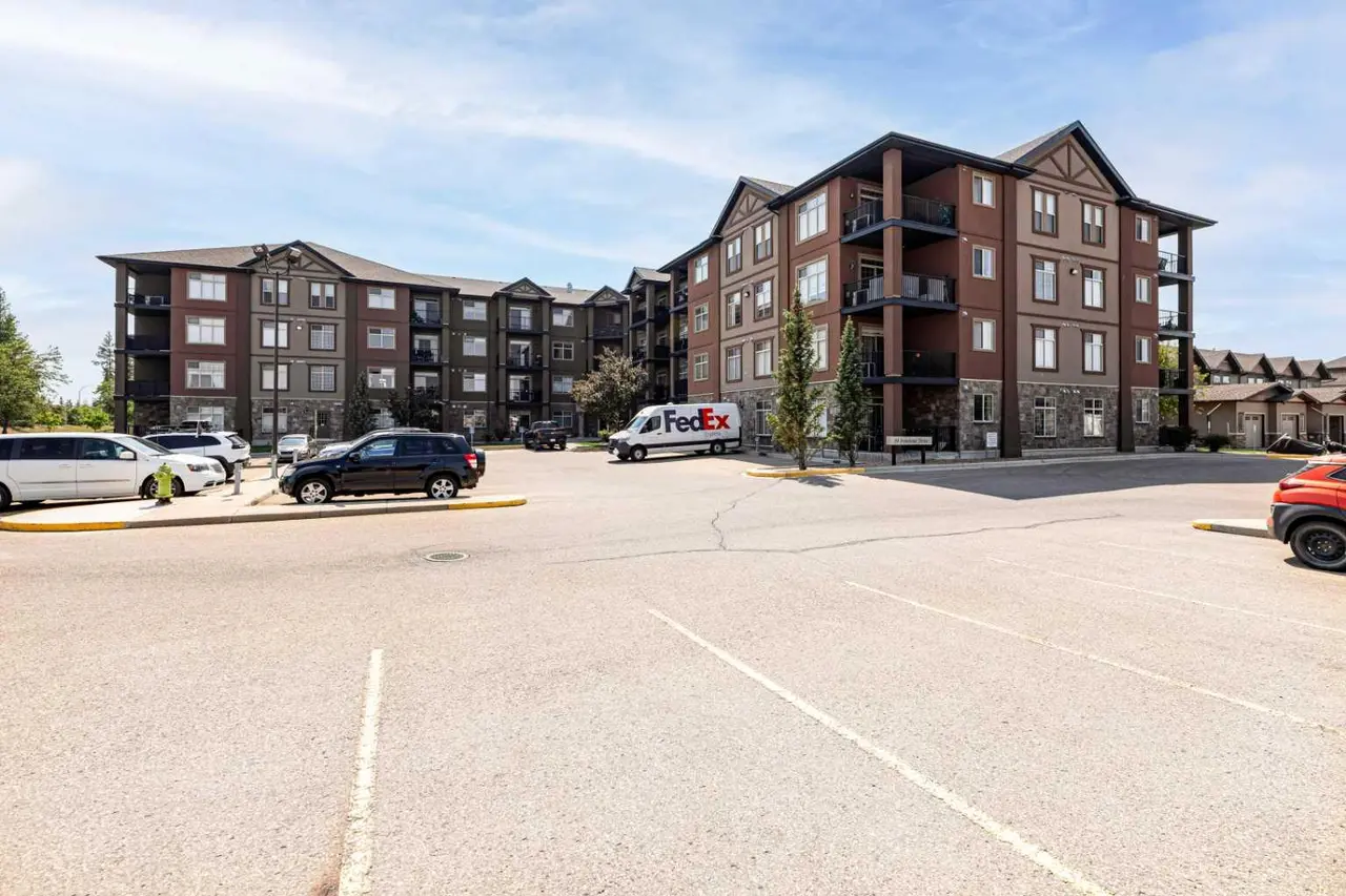 305, 69 Ironstone Drive 