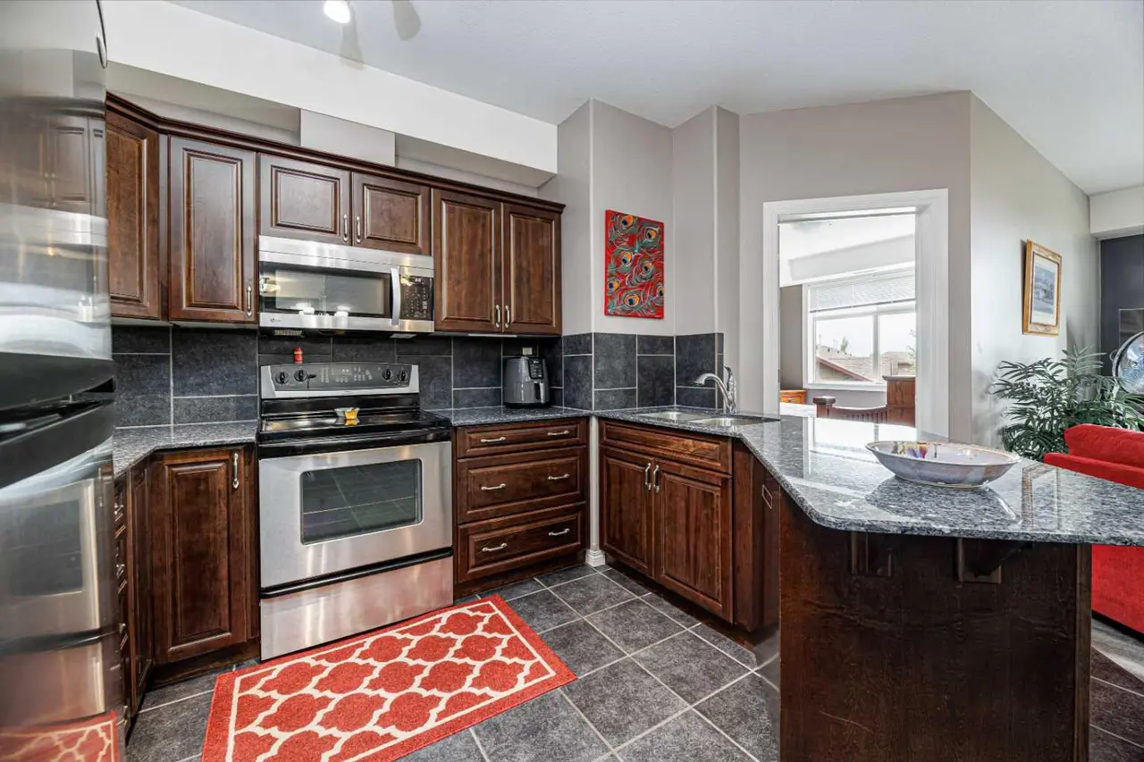 305, 69 Ironstone Drive 