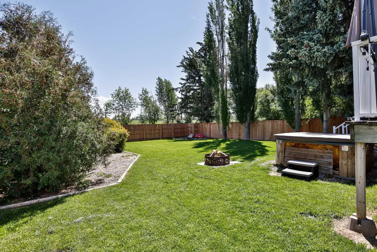 195 Laval Boulevard W