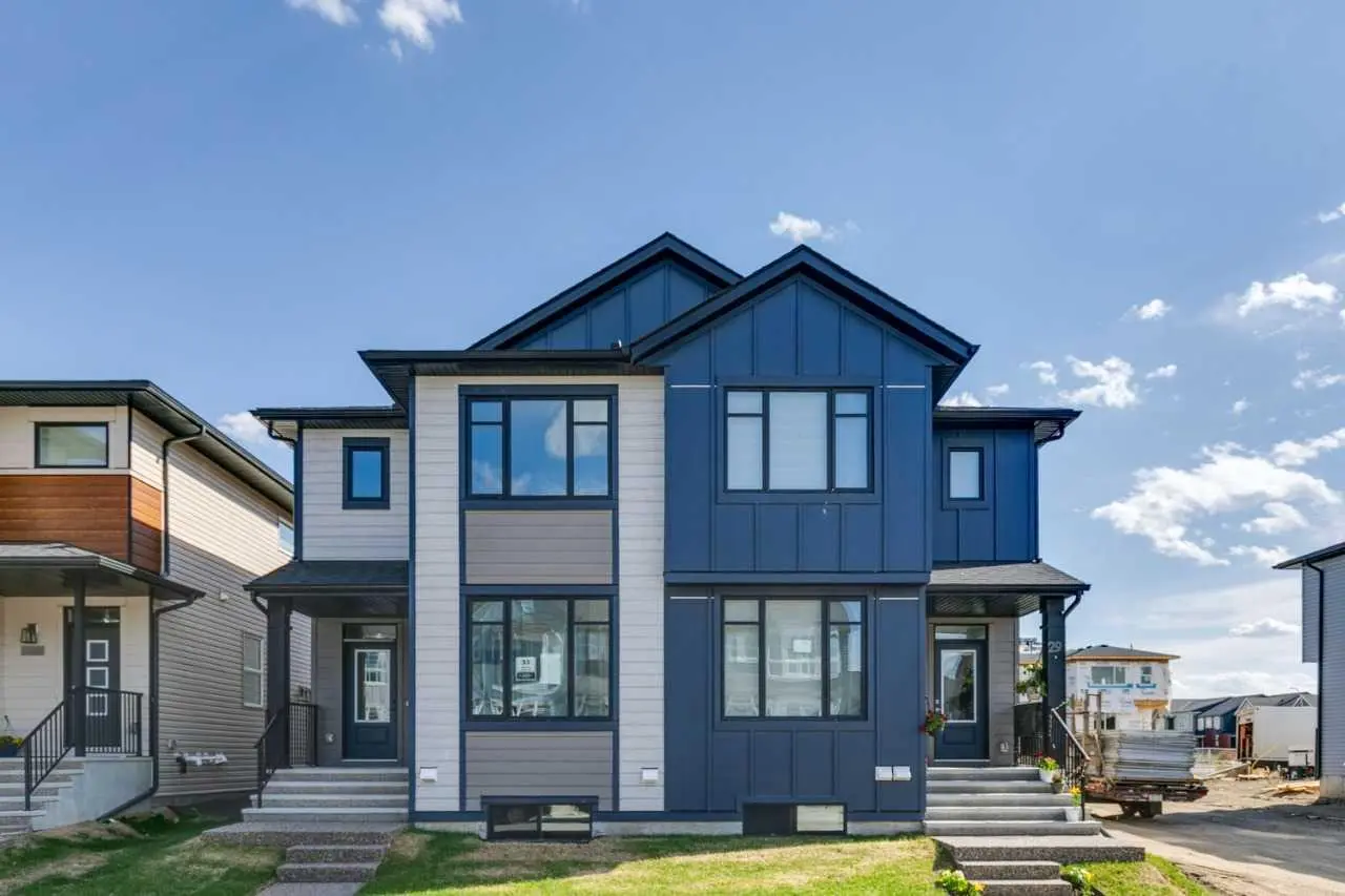 33 Savanna Place NE