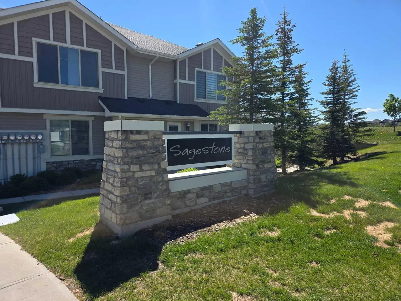 1707, 250 Sage Valley Road NW