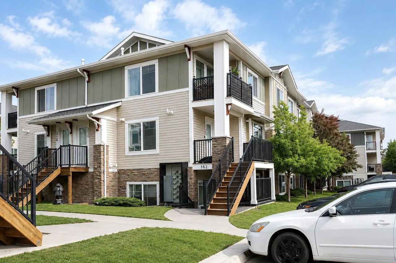 166, 300 Marina Drive 