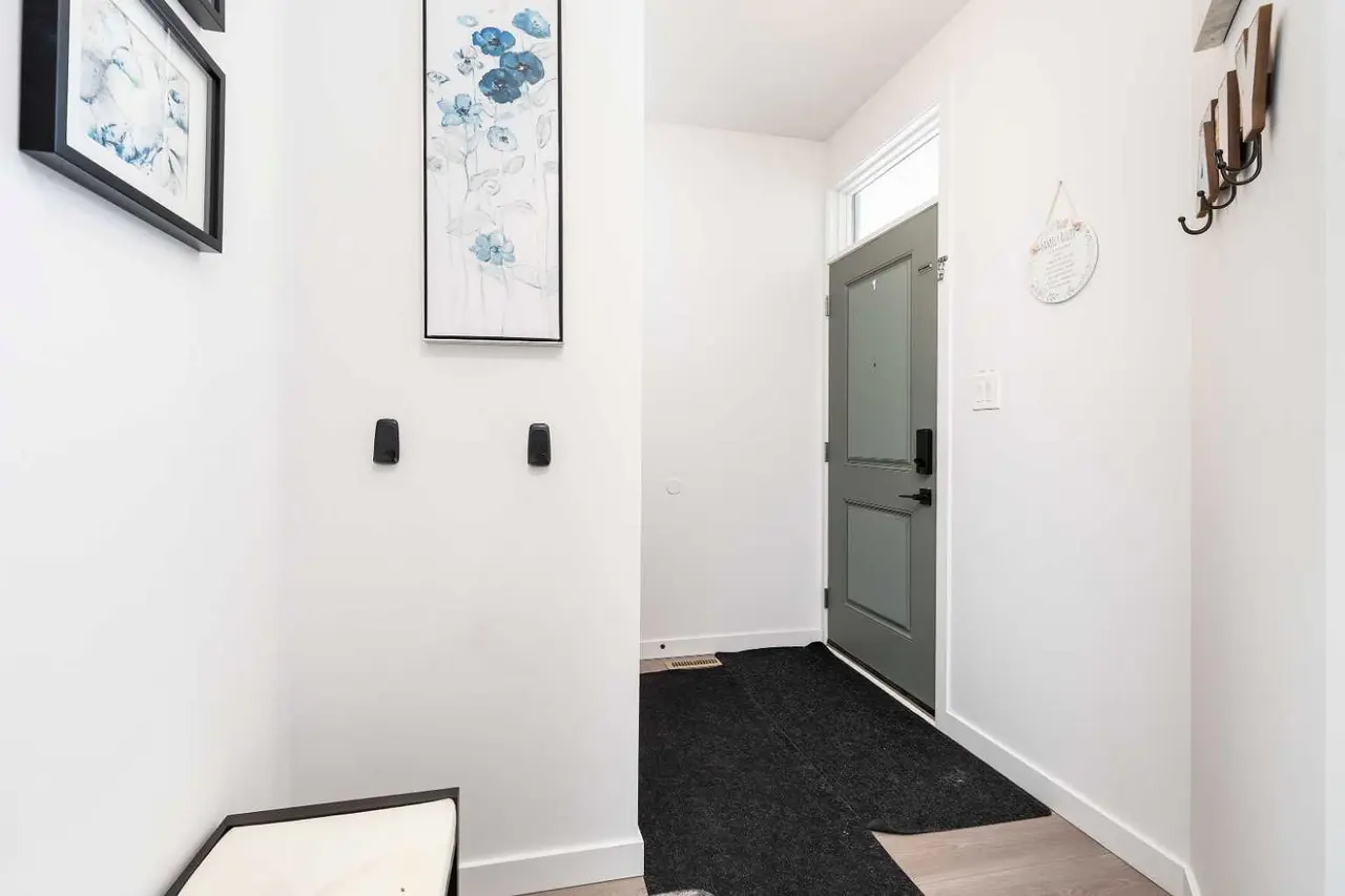 1219 Pacific Circle W