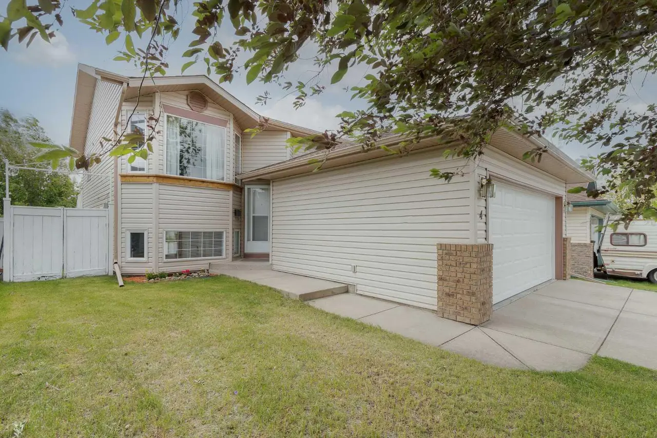 4 Big Springs Hill SE