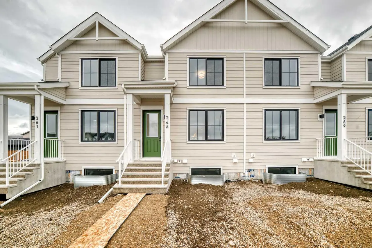 265 Heirloom Way SE