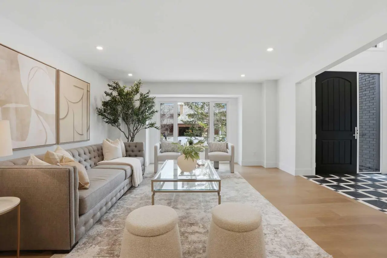 119 Canterville Road SW