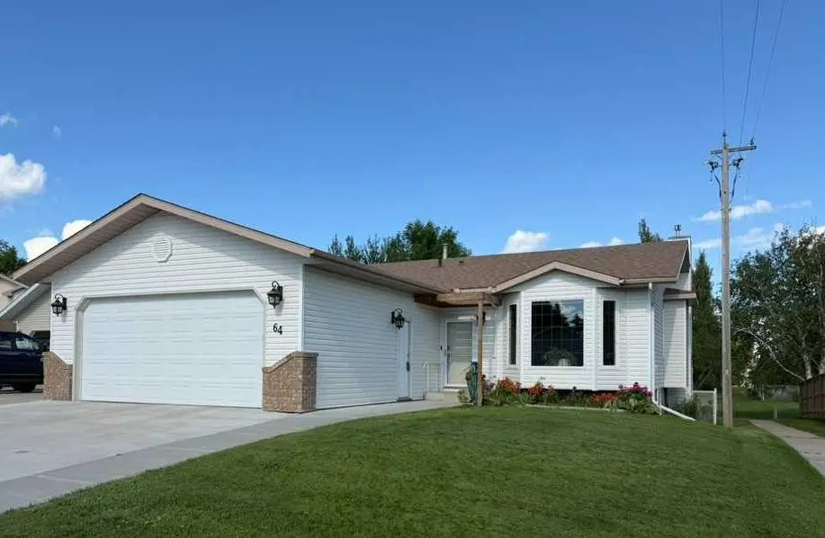 64 Prairie Meadows Road W