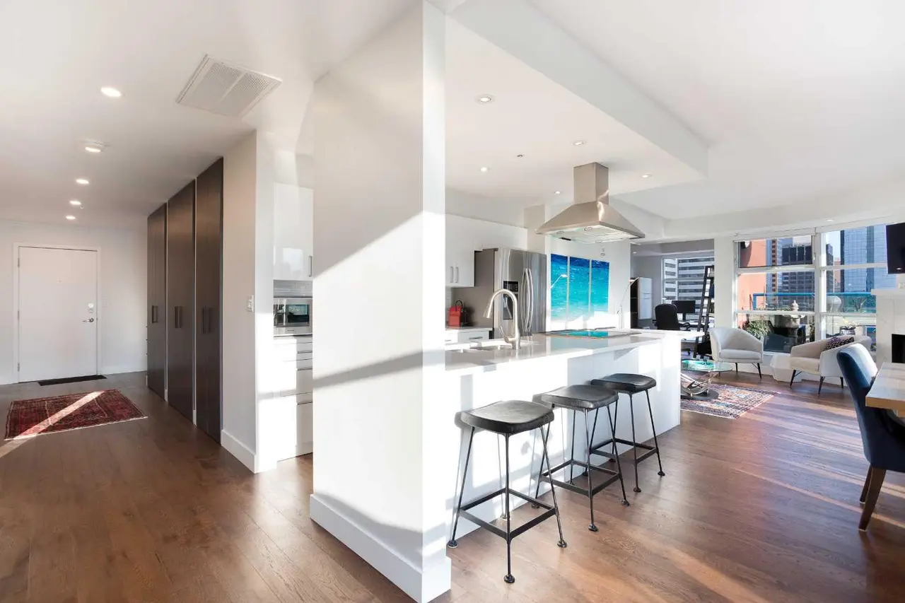 1005, 205 Riverfront Avenue SW