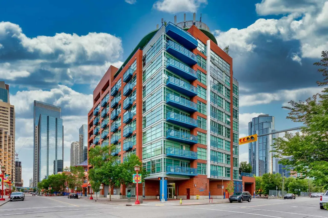 1005, 205 Riverfront Avenue SW