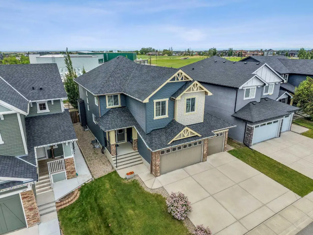 237 Kinniburgh Way 
