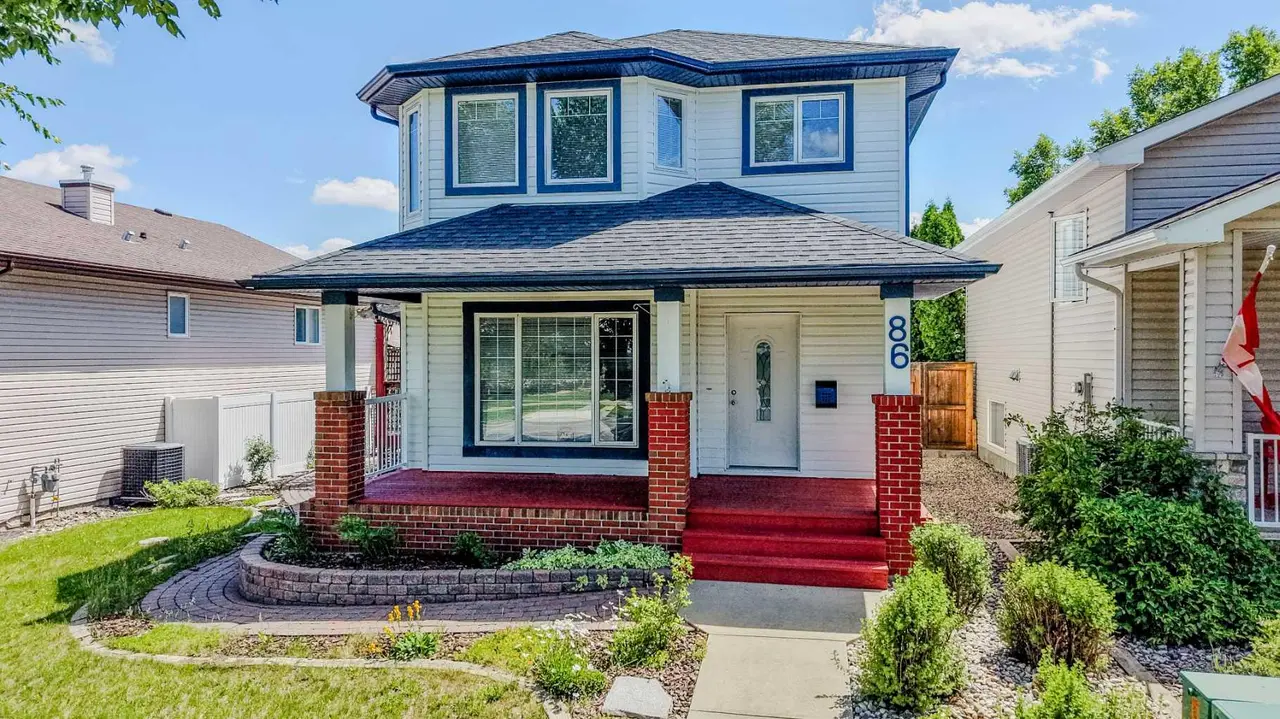 86 Riverstone Boulevard W