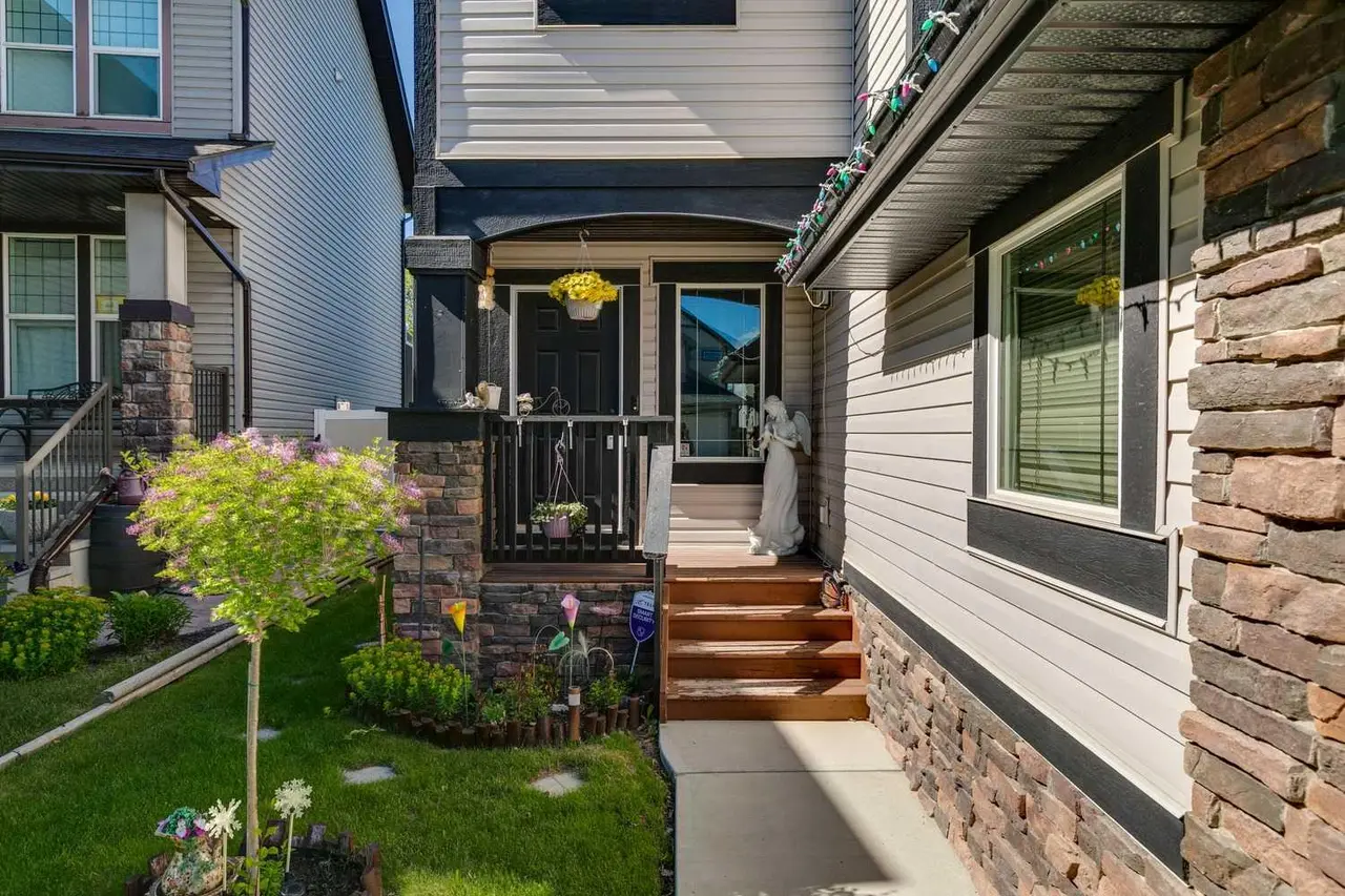 23 Kingston View SE