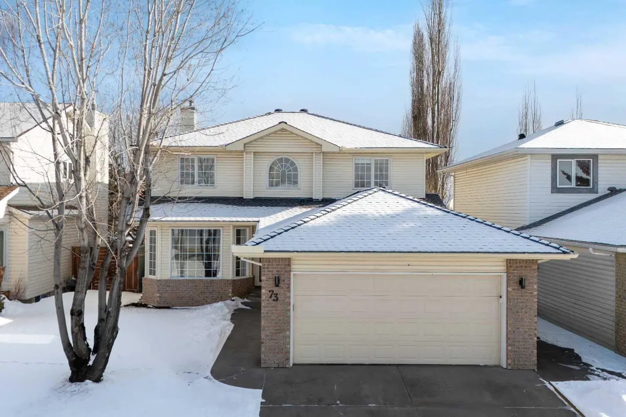 73 Riverview Close SE
