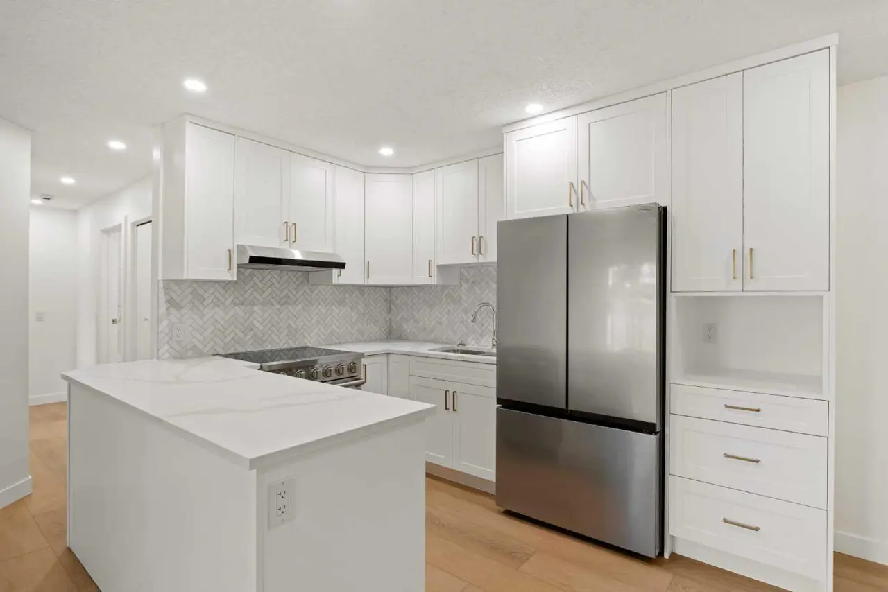 ., 2612 Edenwold Heights NW