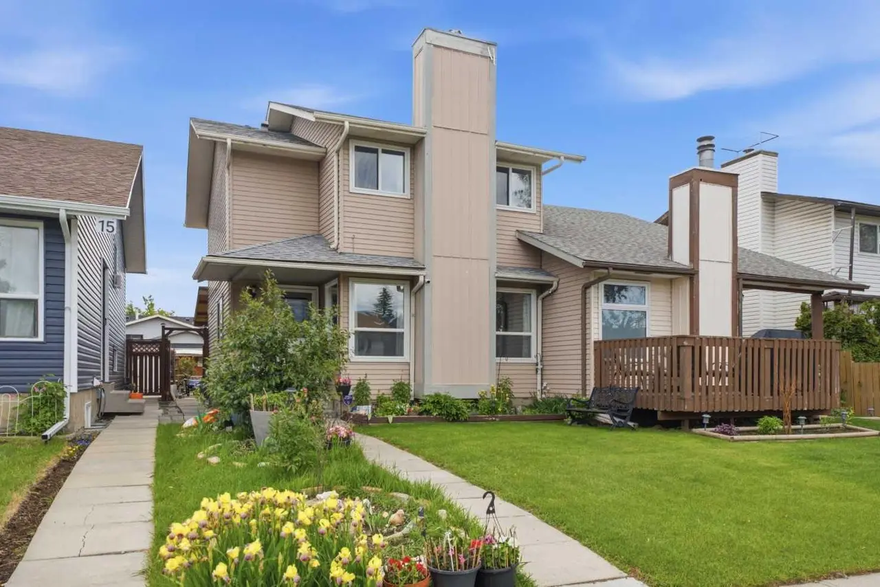 17 Abberfield Crescent NE