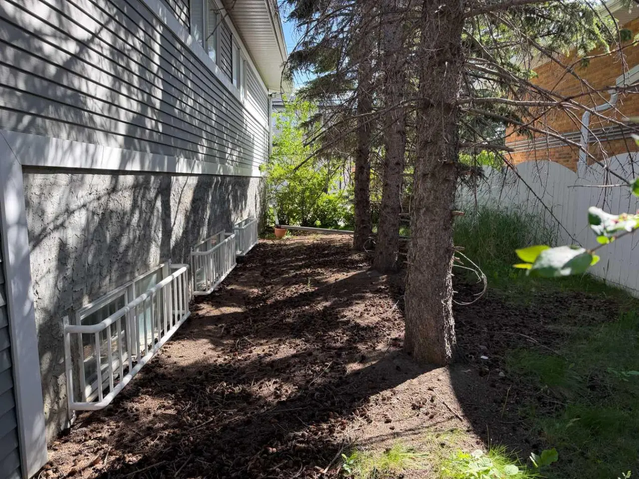 4131 Bow Trail SW