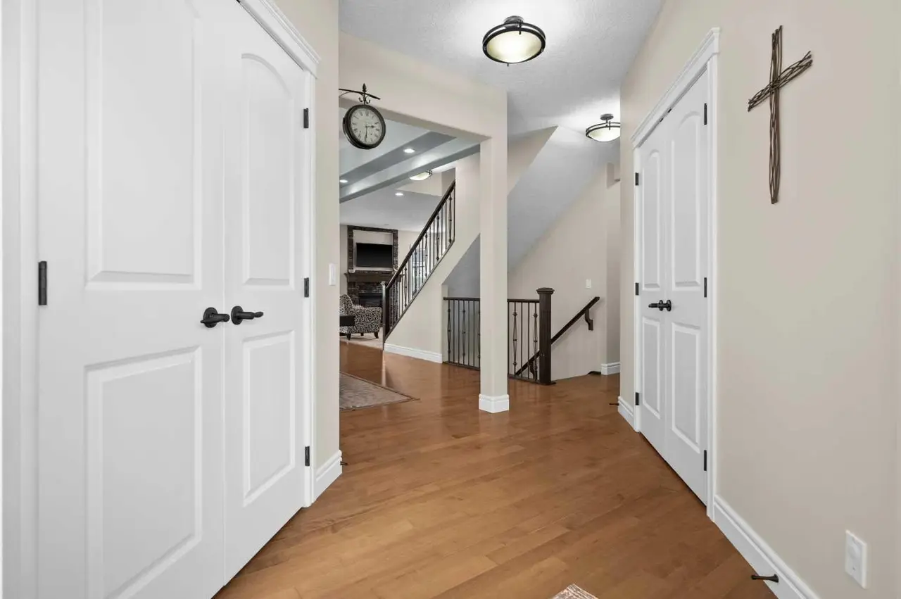 144 Silverado Skies Manor SW