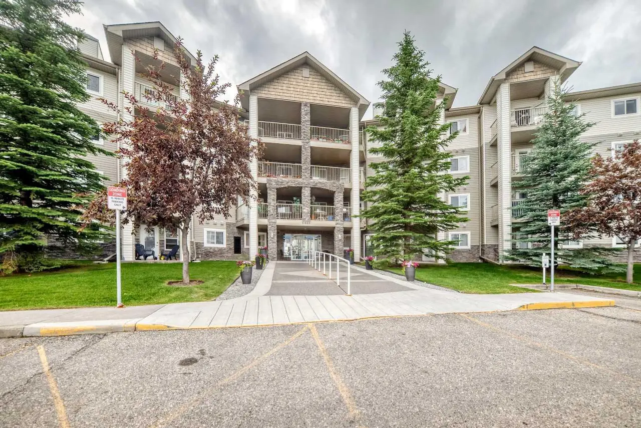 105, 5000 Somervale Court SW