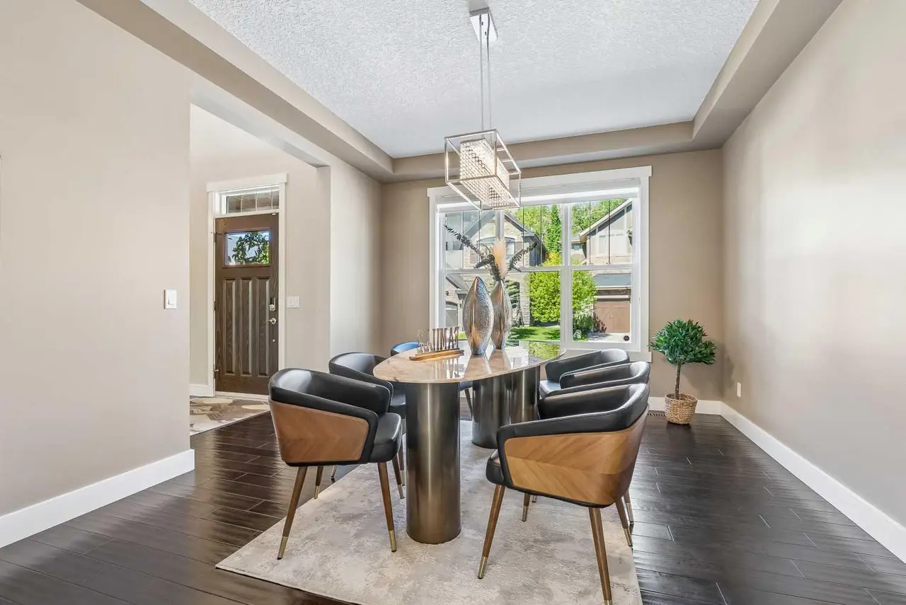 30 Ascot Crescent SW