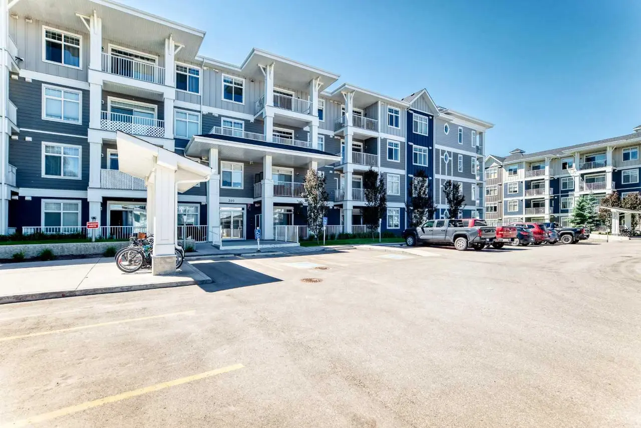 402, 300 Auburn Meadows Common SE