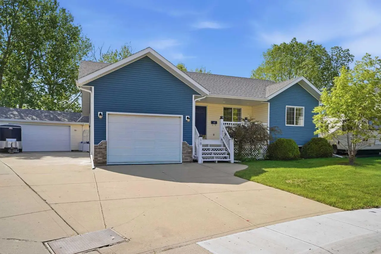 18 Osmond Close