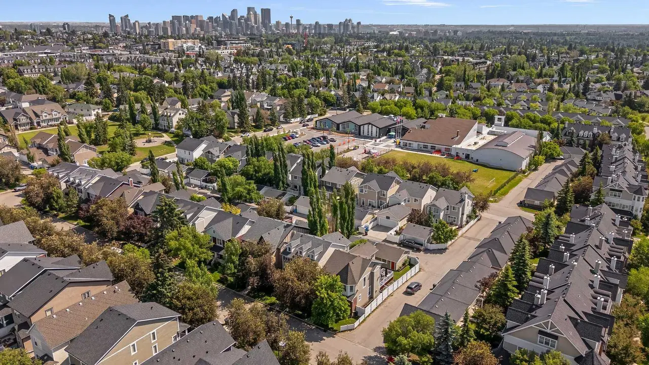 113 Ypres Green SW