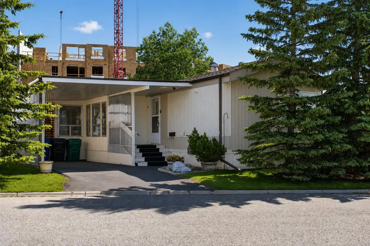258, 99 Arbour Lake Road NW