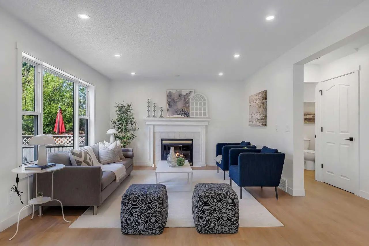 29 Douglas Glen Crescent SE