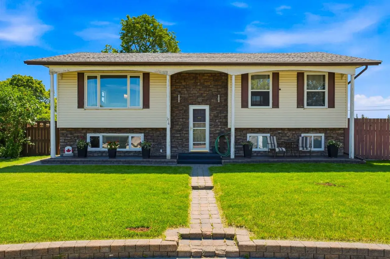 1016 Pensdale Crescent SE