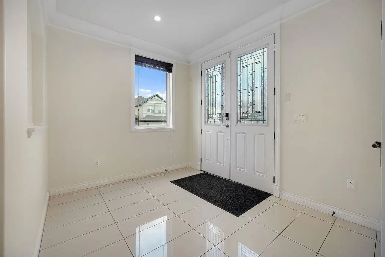 40 Baywater Court SW