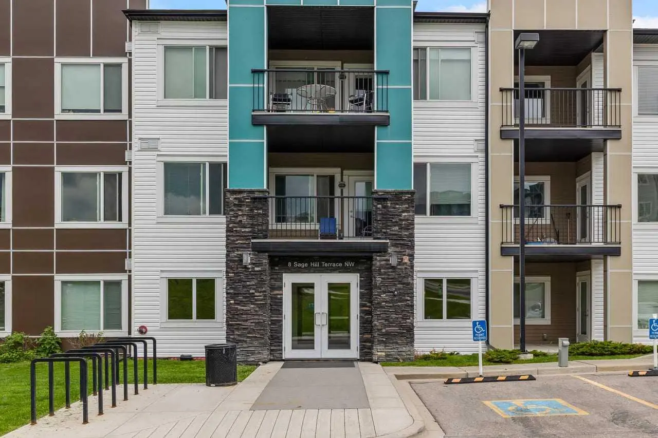 220, 8 Sage Hill Terrace NW