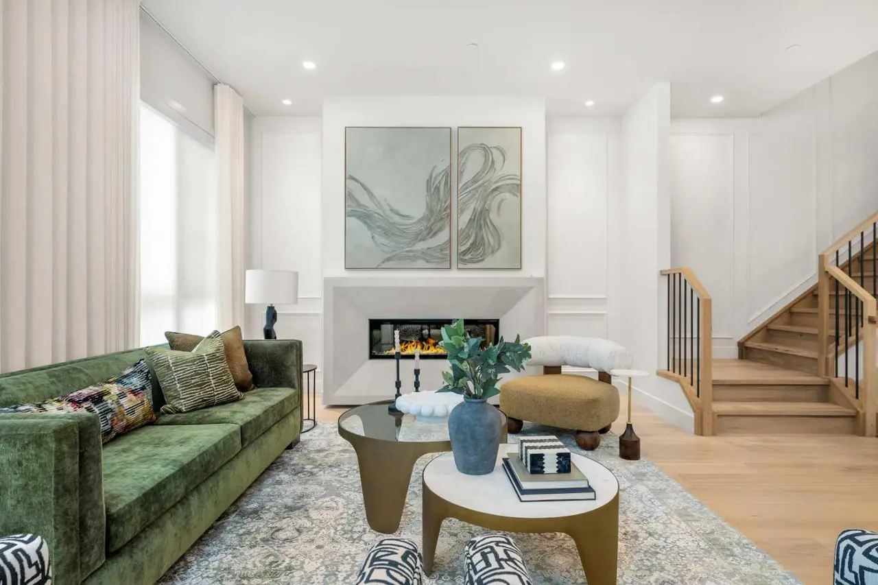 44 Greenwich Heath NW