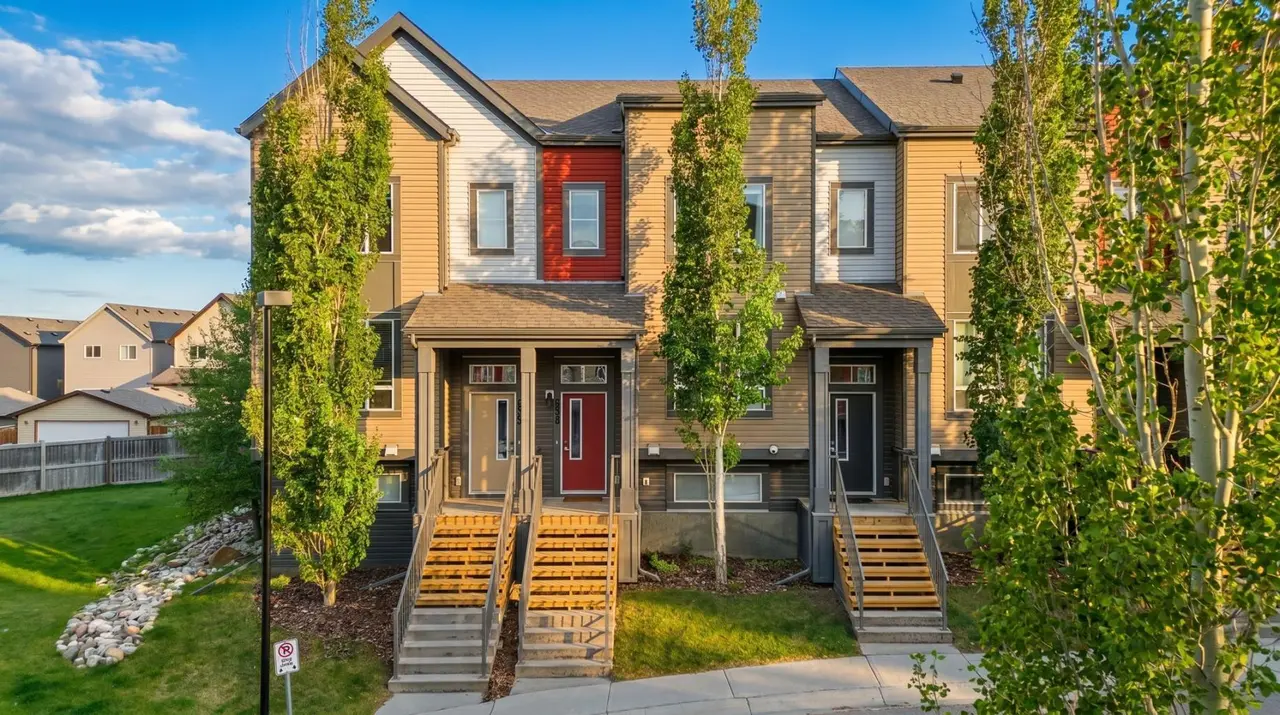 131 Copperpond Row SE