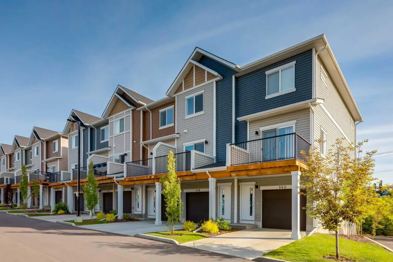 136 Tuscany Summit Square NW