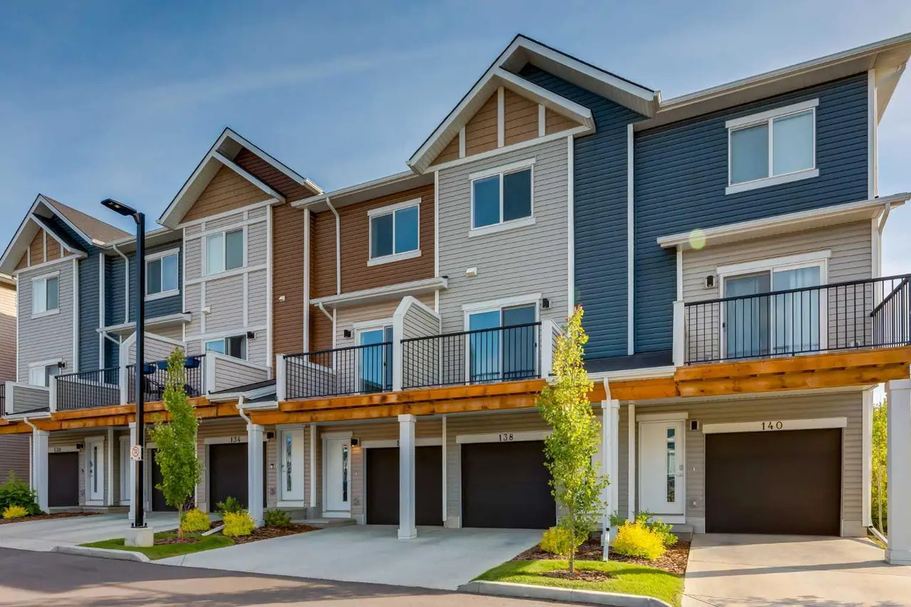 136 Tuscany Summit Square NW