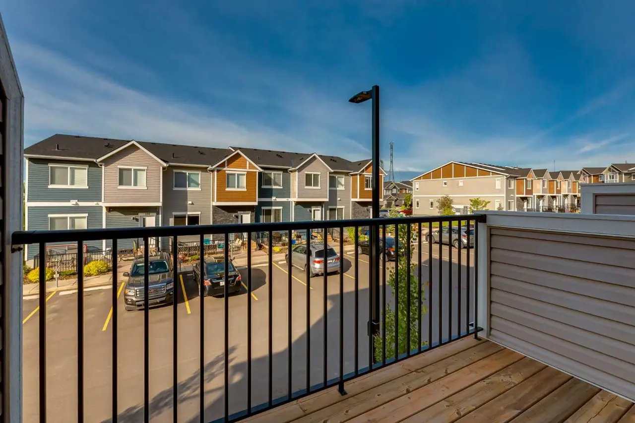 136 Tuscany Summit Square NW