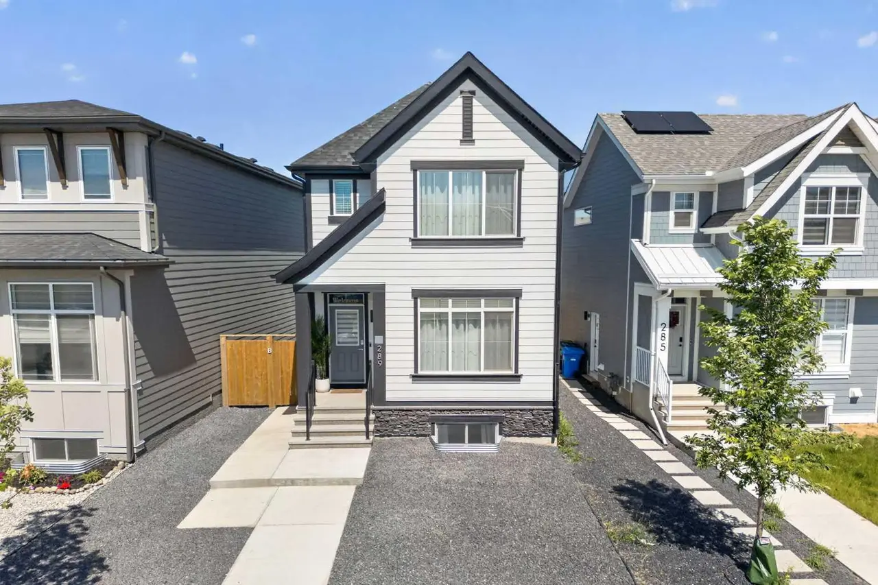 289 Magnolia Way SE