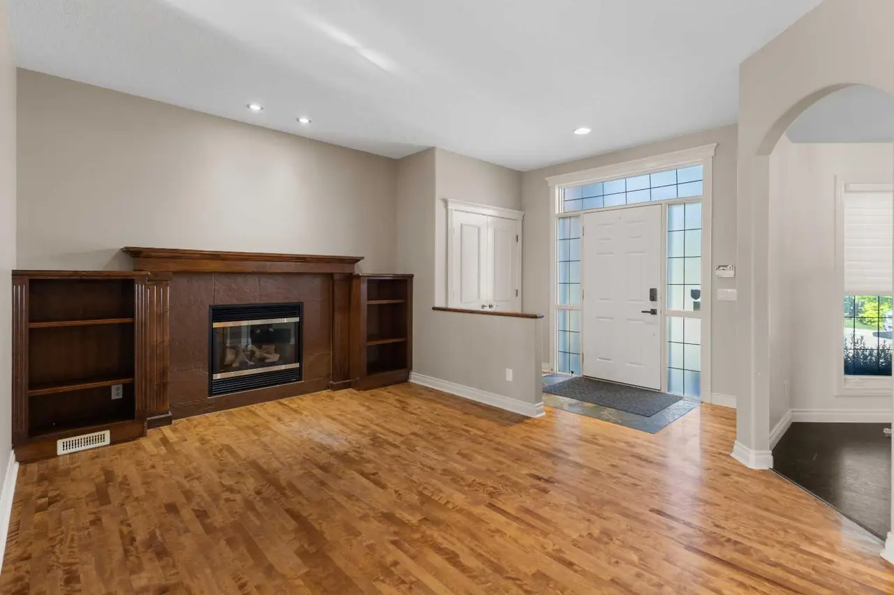 75 Discovery Ridge Mount SW