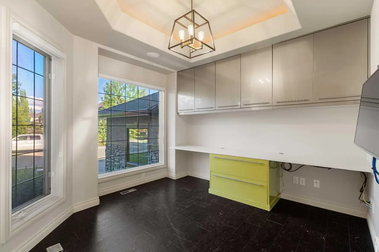 75 Discovery Ridge Mount SW