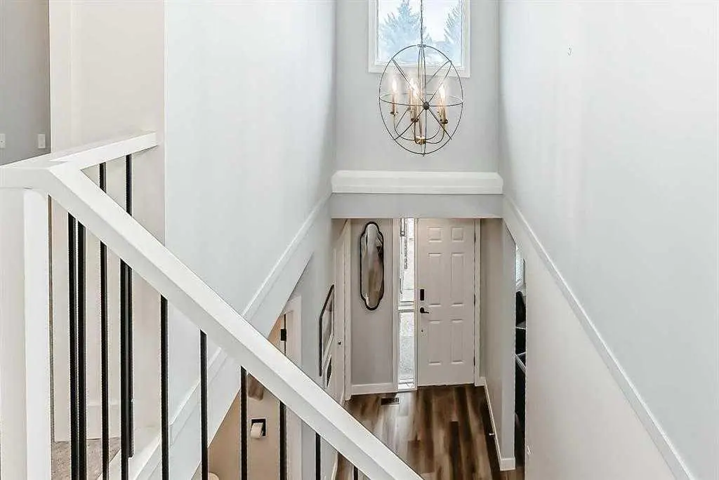 47 Canterbury Court SW