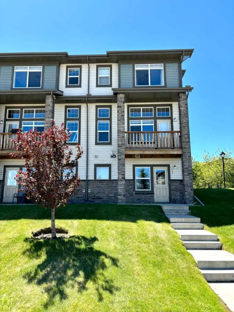 147 Panatella Hill