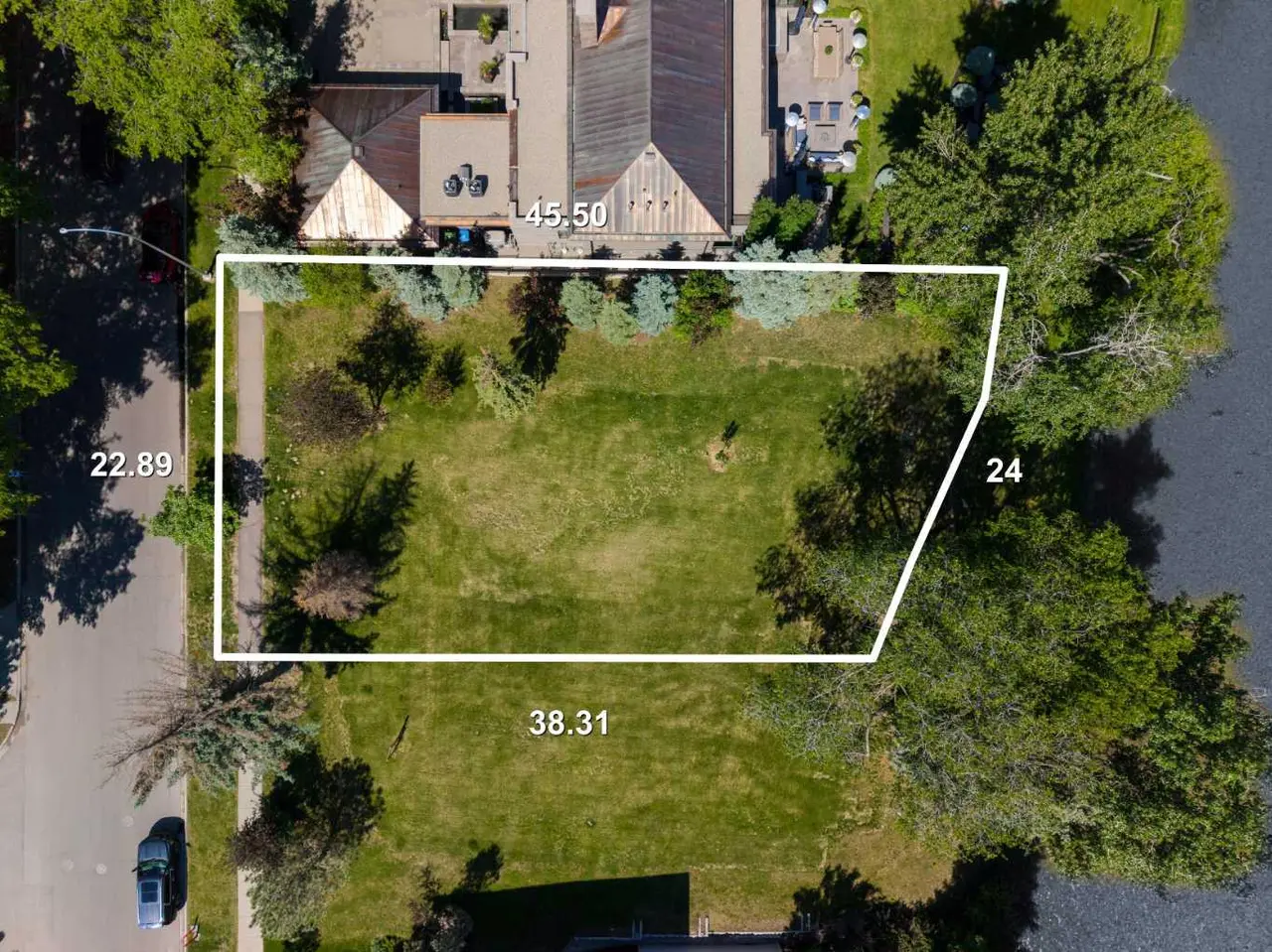 708 Riverdale Avenue SW