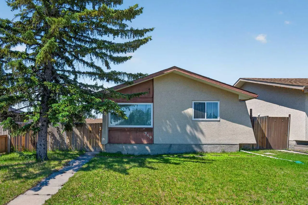 359 Maitland Crescent NE